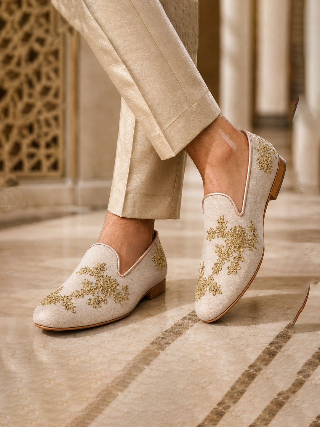 Floral Velvet Jutti