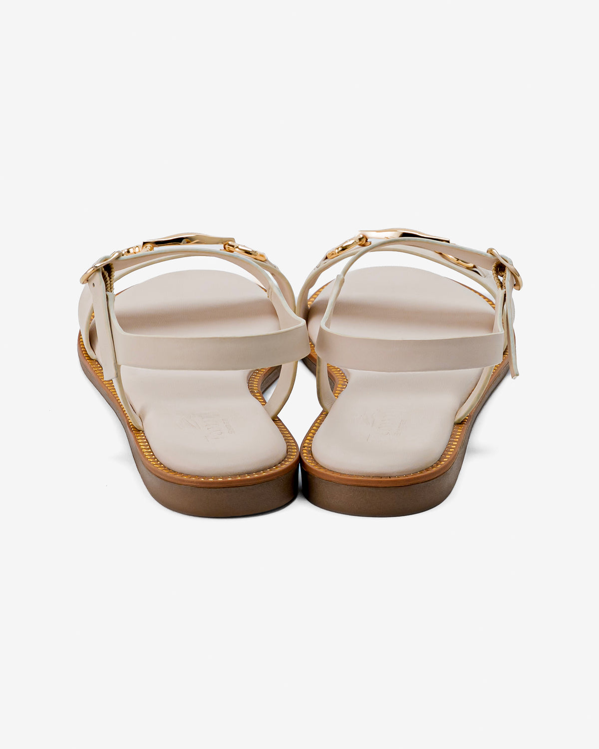 Avery Sandal