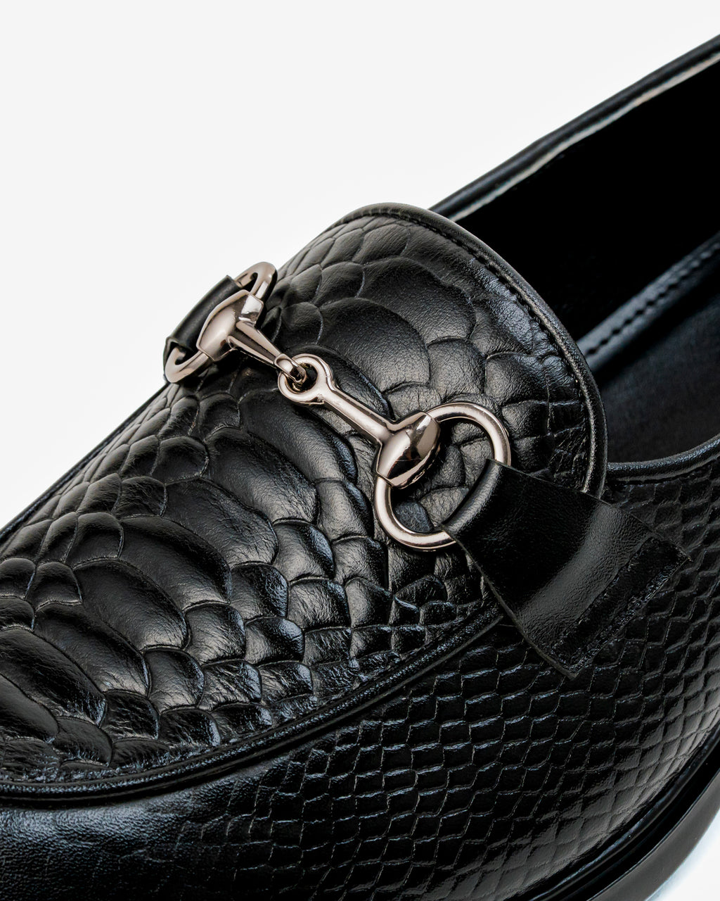 Croc Buckle Black