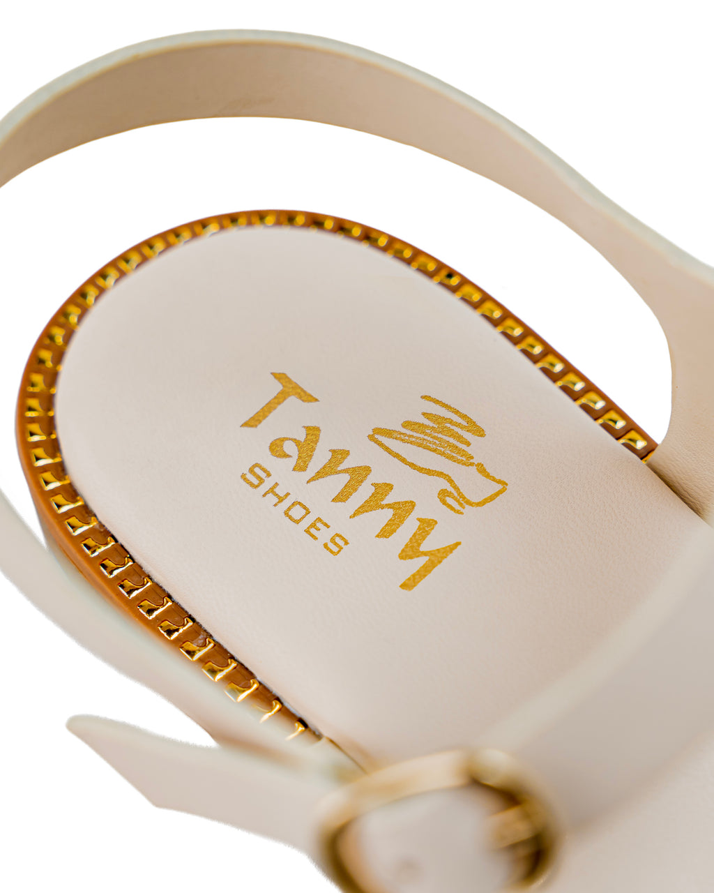 Avery Sandal